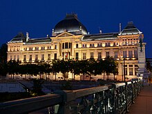 Université Lyon 3 de nuit.jpg