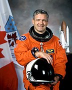 Marc Garneau STS-97.jpg