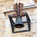 Campana en la fachada de la Ermita del Santo Cristo