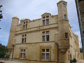 Le château de Rabasse.