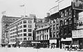 Côté ouest de Broadway, la 46e rue, sur Times Square à Manhattan, vue vers le sud.