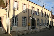 Mairie dixmont.jpg