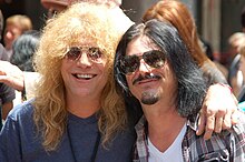 Steven Adler (kiri)