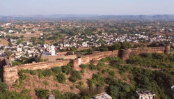 Bansur fort