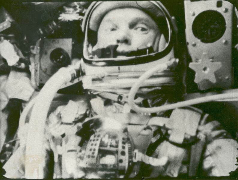 File:Astronaut John Glenn in a State of Weightlessness During Friendship - GPN-2002-000075.jpg