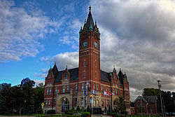 Delaware County Courthouse in Manchester