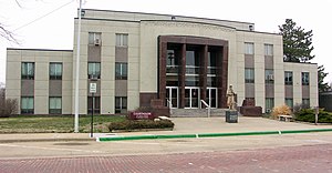 Ellsworth County Courthouse in Ellsworth (2013)