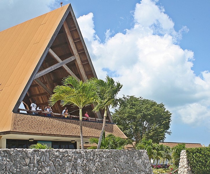 File:Observation Deck at the Owen Roberts International Airport.jpg