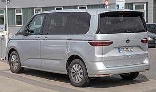 Volkswagen T7 Multivan - left rear view