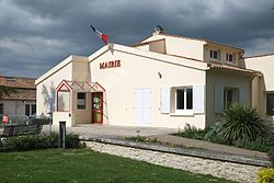 Skyline of Vérines