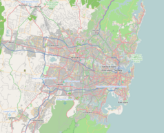 Mapa konturowa Sydney, blisko centrum na prawo znajduje się punkt z opisem „Enmore Theatre”