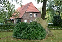 Schleswig-Holstein, Oldenborstel, Ehrenmal NIK 9771.JPG