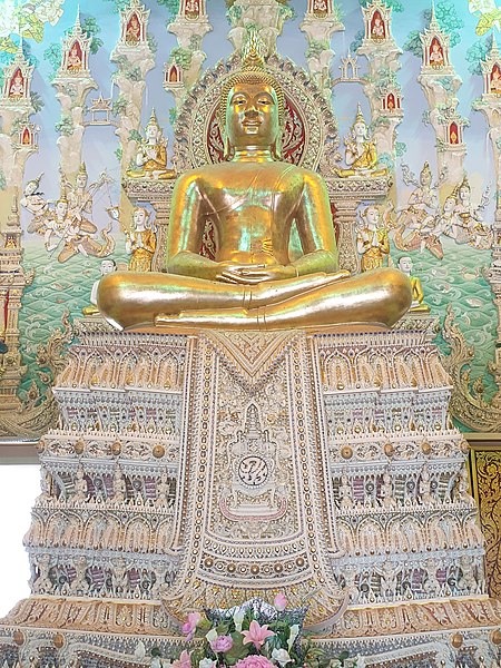 File:พระประธานนอุโบสถ.jpg