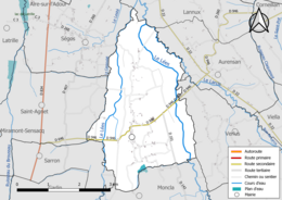 Carte en couleur présentant le réseau hydrographique de la commune