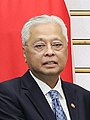 Ismail Sabri Fumio Kishida 2022 (cropped).jpg