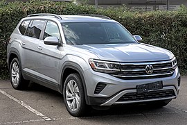 Volkswagen Atlas (2021 Facelift) - right front view