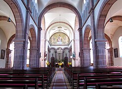 Vue intérieure de l'église Saint-Cyriaque.