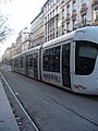 Place Gabriel-Péri : le tramway T1 à l’arrêt Guillotière - Gabriel Péri.