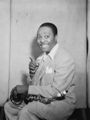 Louis Jordan in juli 1946 (Foto: William P. Gottlieb) geboren op 8 juli 1908