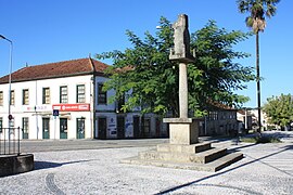 Pelourinho de Paredes - 08.jpg