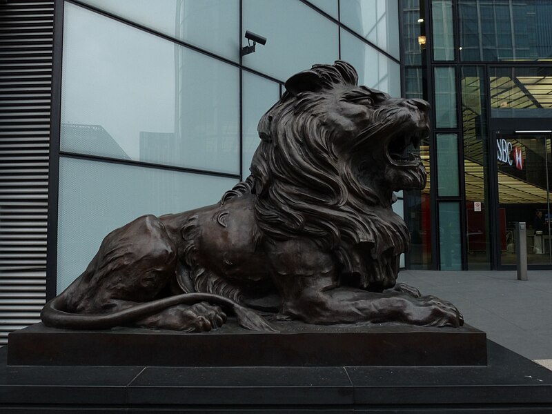 File:Lion outside HSBC, 8 Canada Square 02.jpg