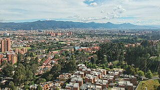 Os cerros dende a localidade de Suba.