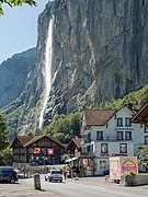 Staubbachfall in Lauterbrunnen BE.jpg