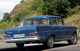 Mercedes-Benz 190 (W 110) Automatic, rear and right side of car in motion