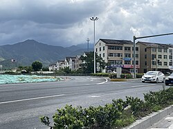 更楼村