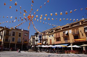 Praça Maior de São Mateus em dia festivo