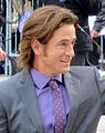 Dermot Mulroney interpreta Russell