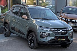 Dacia Spring Extreme - right front view