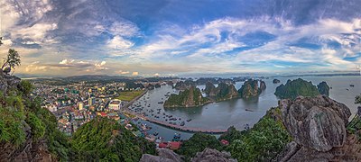 Hạ Long et sa baie.