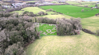 Pentref Celtaidd Din Lligwy Celtic village (pre-Roman) nr Moelfre, Ynys Mon, Wales 02.png