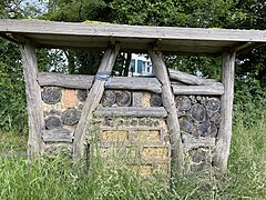 Nistwand für Wildbienen u. Wespen