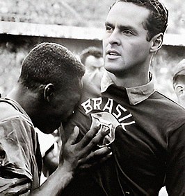 Pelé en Gilmar na de winst van de wereldbeker in 1958