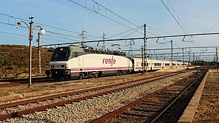 Tren Talgo de llarga distància poc abans que aquest serveis fossin desviats per la nova línia del Túnel del Pertús.