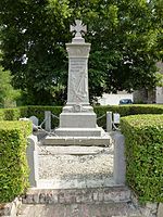 Monument aux morts[18]