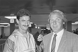 Ian Rush en Terry Yorath.jpg