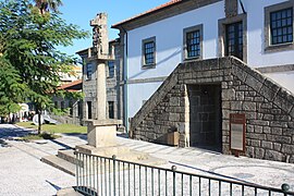 Pelourinho de Paredes - 06.jpg