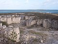 Ancienne carrière de calcarénite près de la Pointe Caverne.