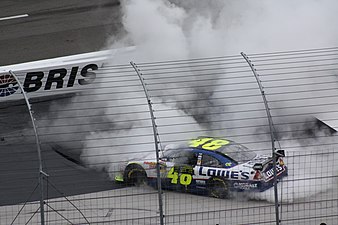 Kemenangan ke-50 – Bristol Motor Speedway, 21 Maret 2010.