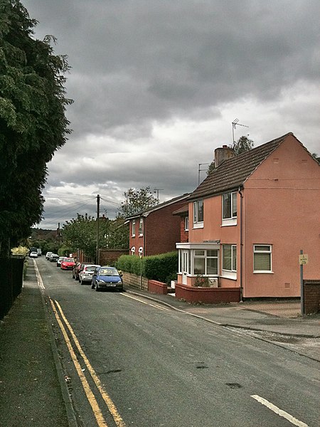 File:Chapel Street, West Hagley - geograph.org.uk - 2985140.jpg