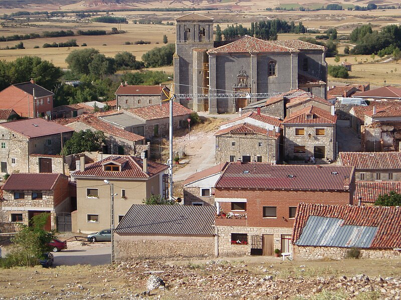 File:IglesiayPueblo hontoria cantera.JPG