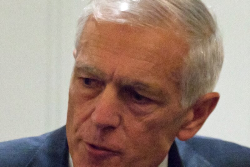 File:Wesley Clark (6152268042).jpg