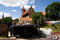 Polski: Amfiteatr im. Czesława Niemena, w tle zamek English: The Czesław Niemen Amphitheater and The Castle Русский: Амфитеатр имени Чеслава Немена и замок