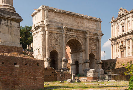 Arco de Sétimo Severo (203), um arco triplo no Fórum Romano.