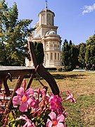 Curtea de Argeș Monastery.jpg