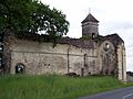 Vue sud des ruines de l'église de Montarouch (juin 2013).