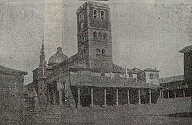 Fundación Joaquín Díaz - Iglesia de San Miguel y rollo - Villalón de Campos (Valladolid).jpg